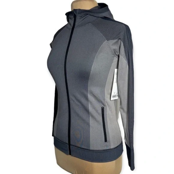 Lululemon Ebb to Train Jacket *Abstract
Black / Dark Chrome
New with Tags - Picture 6 of 17